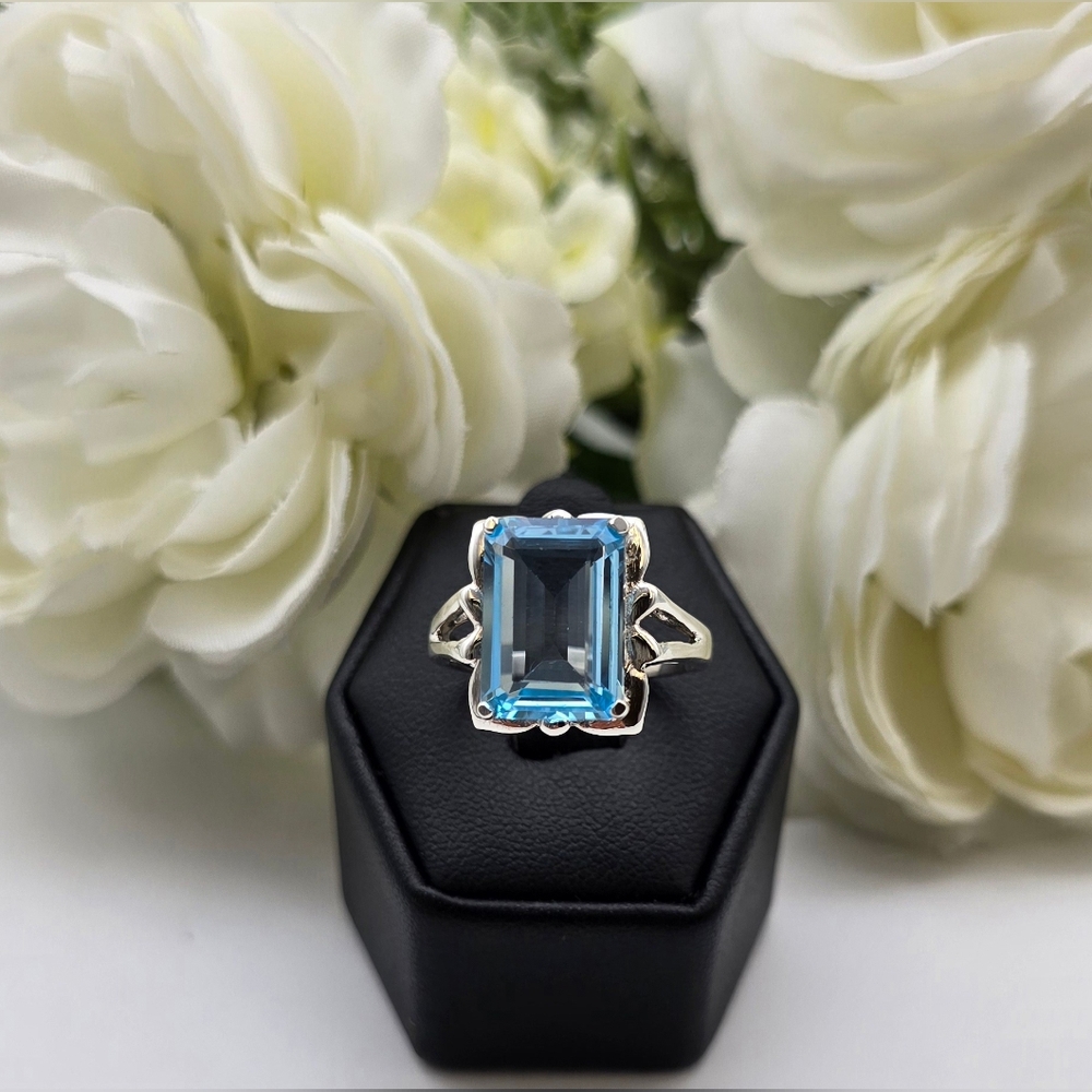 🥰 MONIQUE RING - Picture 6 of 12